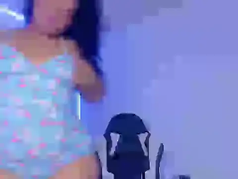 ChubbyCharm  online show from October 6, 2025, 1:03 am