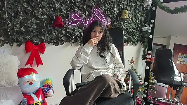 Samanta Ortiz online show from December 5, 2025, 7:10 pm