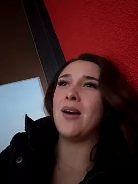 MayaVonDe online show from November 10, 2025, 3:22 pm