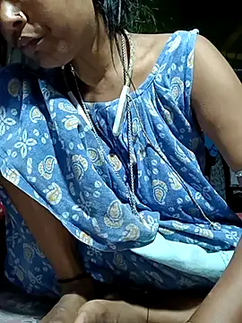 Hotty-romi3 online show from October 13, 2025, 3:45 pm