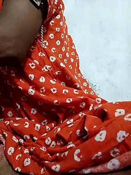 Hotty-romi3 online show from October 21, 2025, 9:37 pm