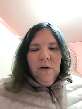  alexandra ray  online show from April 16, 2026, 11:11 am