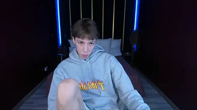 MarkBranston online show from December 21, 2025, 10:44 am