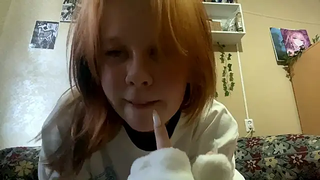 AnitaVanruiten online show from October 31, 2025, 7:09 am