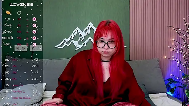 Snapshot of Klee_Love chatting on October 13, 2025, 4:34 am Klee Love online show from October 13, 2025, 4:34 am