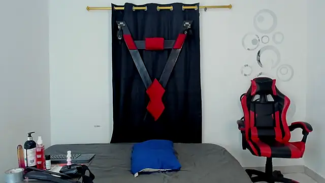 Sexy LatinGirls69 online show from October 4, 2025, 12:30 am