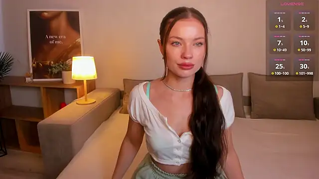 Taylaa Luxe online show from October 17, 2025, 6:27 am