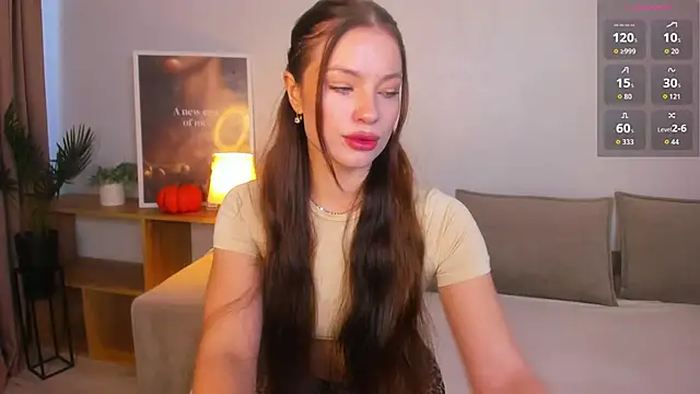 Taylaa Luxe online show from October 29, 2025, 7:21 am