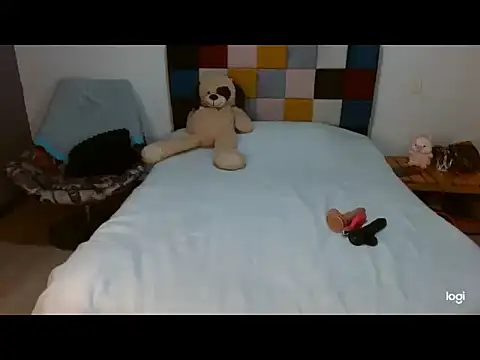 Miavelvett- online show from October 4, 2025, 7:39 am