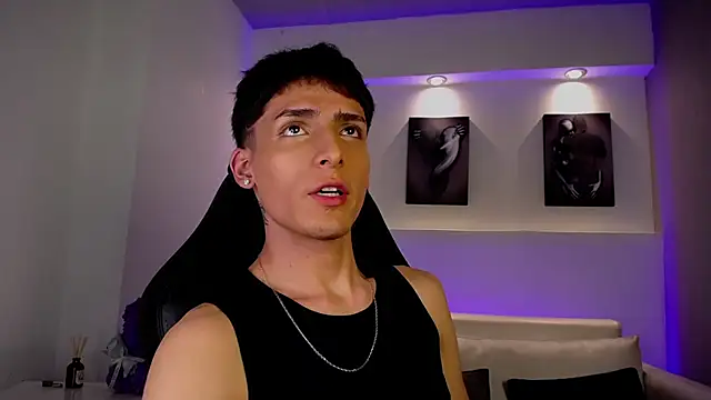 MateoMitchell online show from February 2, 2026, 5:28 am