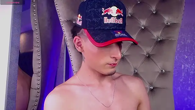 MateoMitchell online show from March 25, 2026, 4:57 pm