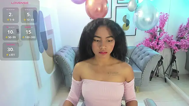 Juliie coper online show from November 16, 2025, 12:33 pm