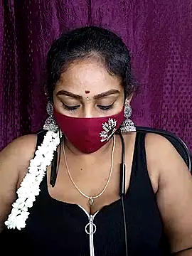 Snapshot of tamil_Monisha chatting on July 14, 2026, 6:13 pm tamil Monisha online show from July 14, 2026, 6:13 pm