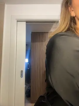 AvaMaddisson online show from February 25, 2026, 3:16 am