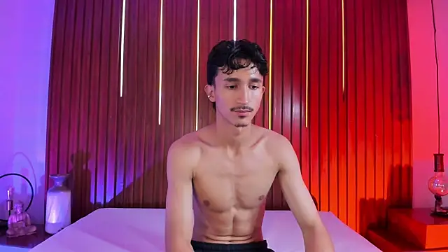 TOBIASFERRER online show from October 14, 2025, 1:01 pm