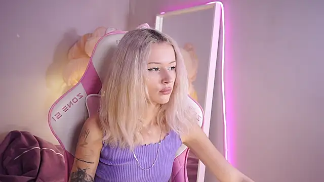 Celeste eyes0n online show from October 7, 2025, 8:39 pm