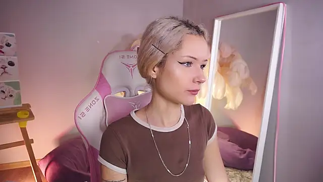 Celeste eyes0n online show from October 14, 2025, 8:31 pm