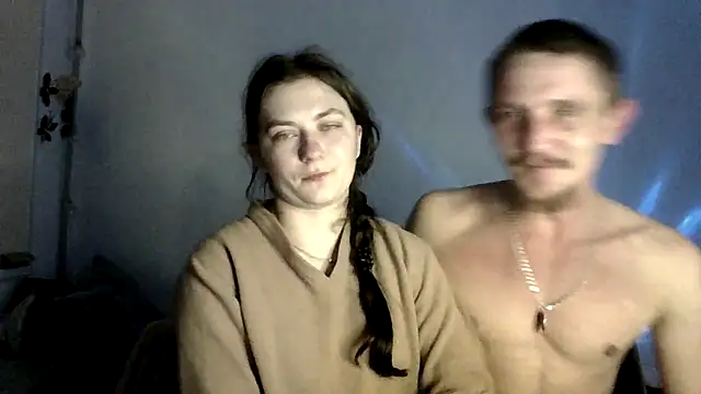 Twolatte1520 online show from February 8, 2026, 7:39 pm