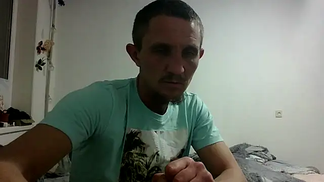 Twolatte1520 online show from April 2, 2026, 5:21 pm