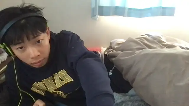 Snapshot of aooya chatting on November 7, 2025, 11:05 pm aooya online show from November 7, 2025, 11:05 pm