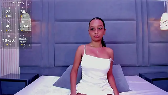 Snapshot of AliceJackkson chatting on October 9, 2025, 11:41 am AliceJackkson online show from October 9, 2025, 11:41 am