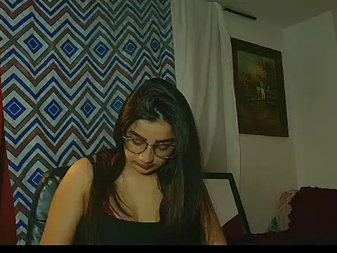 Charlotte Richardson online show from October 4, 2025, 7:01 pm