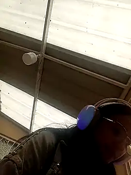 Ana Monrrow2 online show from November 6, 2025, 6:20 pm