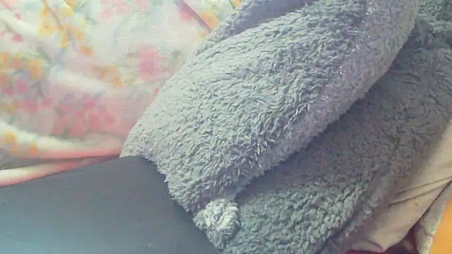 Playful MILF Demi online show from December 3, 2025, 7:38 am