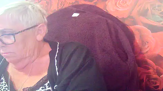 Snapshot of Playful_MILF_Demi chatting on May 31, 2026, 6:53 pm Playful MILF Demi online show from May 31, 2026, 6:53 pm