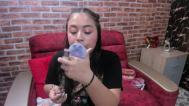 Snapshot of ADAIRA_CALLIE chatting on October 21, 2025, 11:11 am ADAIRA CALLIE online show from October 21, 2025, 11:11 am