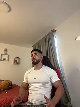 Ezzio Scolaro online show from February 25, 2026, 10:08 pm