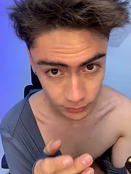 Sam Clark online show from October 15, 2025, 4:01 am