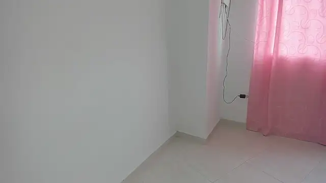 talianasweet03 online show from October 22, 2025, 7:57 pm