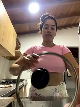 Nhefertary online show from November 18, 2025, 8:24 pm