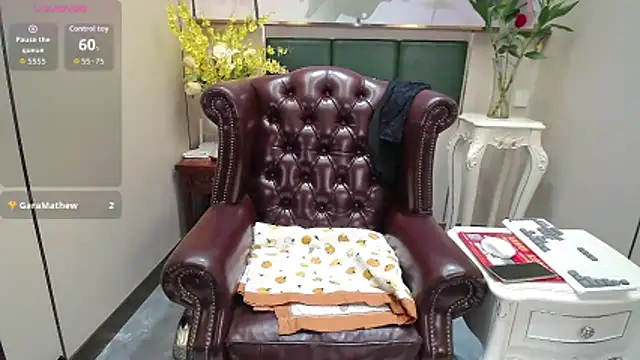 Snapshot of selinajuan chatting on October 25, 2025, 12:18 am selinajuan online show from October 25, 2025, 12:18 am