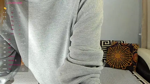 Amalia Mio online show from December 23, 2025, 8:01 am