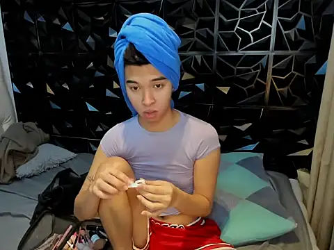 Yourdreamgoddess online show from June 2, 2026, 4:53 pm