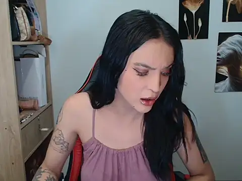 Snapshot of Savana_Maison chatting on May 8, 2026, 5:35 am Savana Maison online show from May 8, 2026, 5:35 am