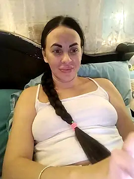 Stefaniyaxq online show from October 13, 2025, 8:53 pm