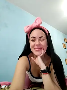 Stefaniyaxq online show from November 10, 2025, 10:14 am