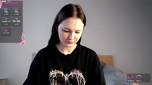 Snapshot of katlynaccerman chatting on November 3, 2025, 5:52 am katlynaccerman online show from November 3, 2025, 5:52 am