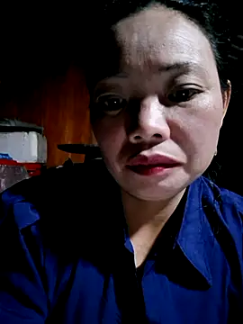 Snapshot of miomio-12 chatting on October 21, 2025, 12:28 pm miomio-12 online show from October 21, 2025, 12:28 pm