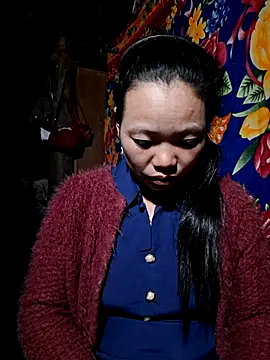 Snapshot of miomio-12 chatting on October 22, 2025, 1:55 pm miomio-12 online show from October 22, 2025, 1:55 pm