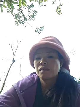 Snapshot of miomio-12 chatting on October 28, 2025, 9:46 am miomio-12 online show from October 28, 2025, 9:46 am