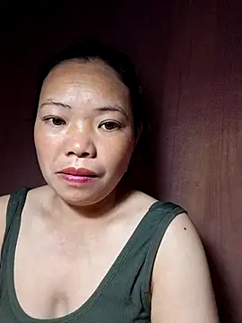 Snapshot of miomio-12 chatting on October 30, 2025, 9:26 pm miomio-12 online show from October 30, 2025, 9:26 pm