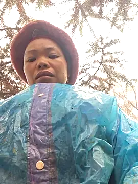 Snapshot of miomio-12 chatting on November 3, 2025, 1:40 am miomio-12 online show from November 3, 2025, 1:40 am