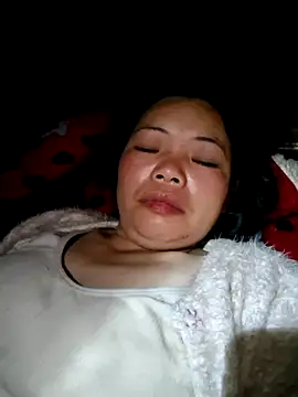 miomio-12 online show from December 20, 2025, 9:33 pm