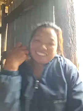 Snapshot of miomio-12 chatting on May 9, 2026, 2:06 am miomio-12 online show from May 9, 2026, 2:06 am
