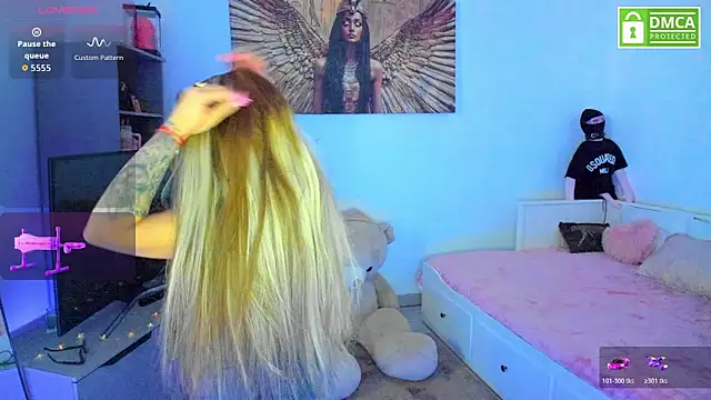 Daisy Abby03 online show from March 13, 2026, 7:37 am