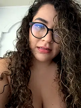 miss ashley1  online show from November 3, 2025, 11:44 am